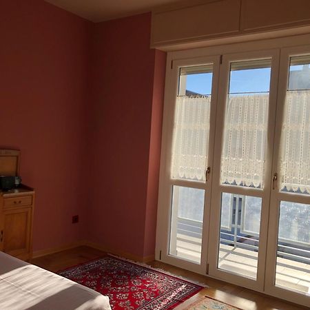 Attico Chez Renee Aosta Lägenhet Exteriör bild